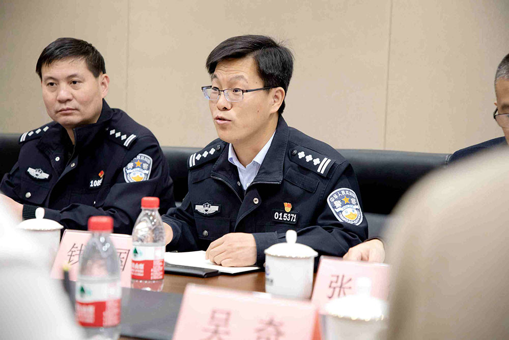 钱政委.jpg