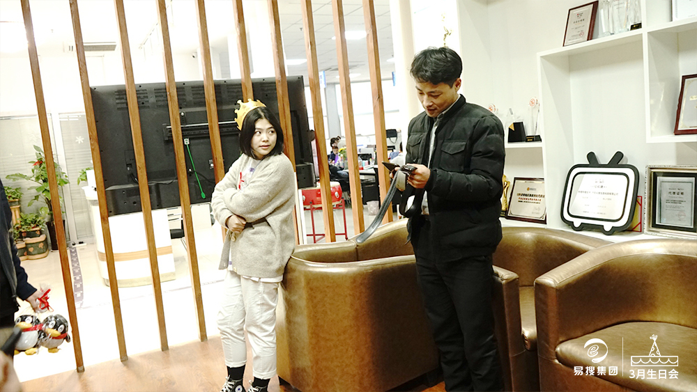 表演节目.jpg